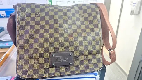 Louis Vuitton Damier Ebene Messenger Bag - Pre-owned