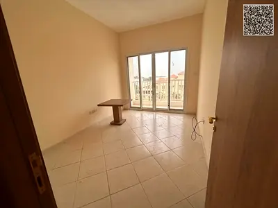 شقة غرفة وصالة للإيجار موقع حيوي وخدمات متكاملة