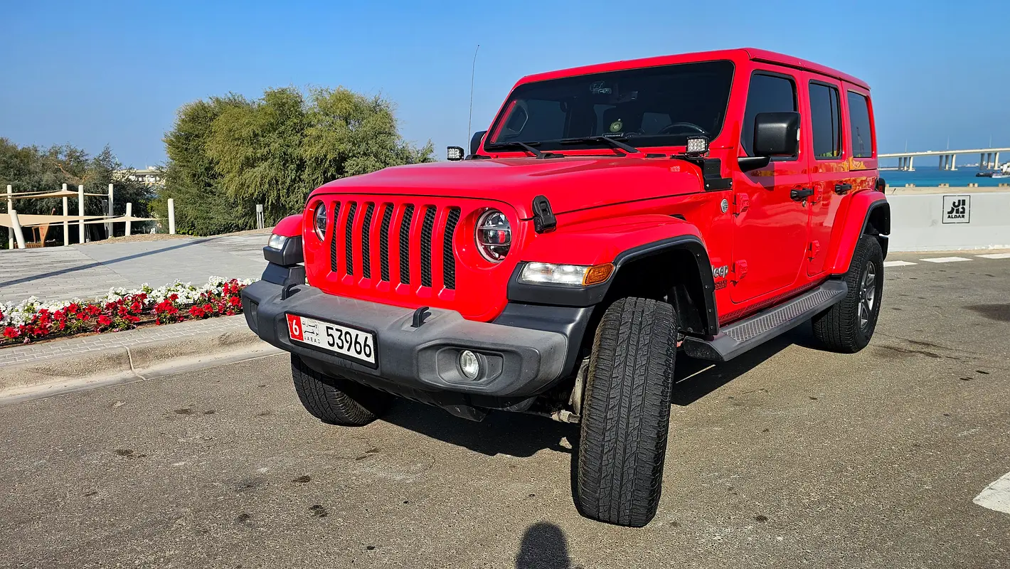 Jeep Wrangler Unlimited 2018 — photo 1 of 12