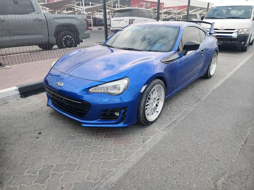 Subaru BRZ 2017 — photo 1 of 9