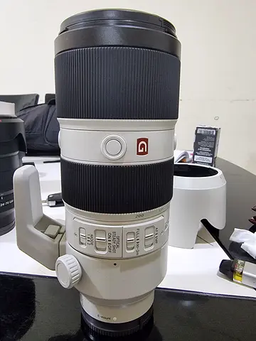 Sony FE 70 200 f2.8 70-200 mm