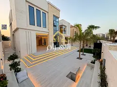 Villa with roof and pool for sale, including air conditioning, electricity, and water, close to serv