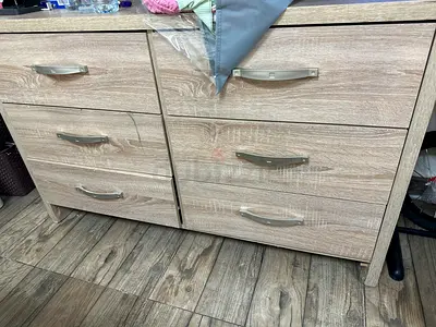 Light oak 6-drawer dresser — used, good condition