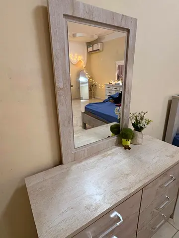 Stylish Dresser with Mirror