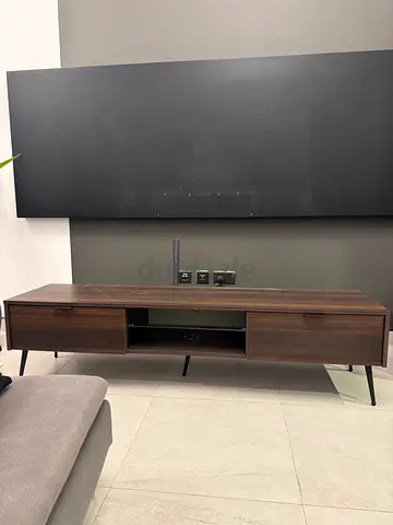 Wooden TV entertainment unit (good condition)