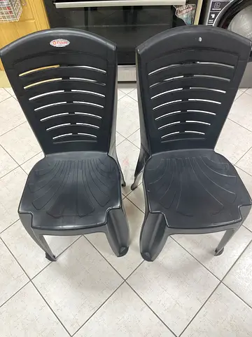 Plastic chair