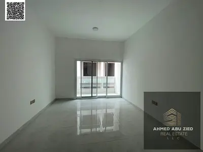 اشيك وافخم شقة اول ساكن تتكون من غرفتين نوم ماستر _صالة واسعة جدا _مطبخ مجهز _3 حمام _قريب من مستشفي السعودي الالماني _قريب من شارع محمد بن زايد _فرصة