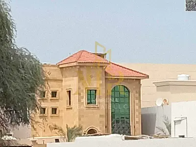 فيلا بالروضة 2  جنب المسجد  قريب شيخ عمار بسعرشامل الكهرباء والماء والمكيفات  تملك حر لجميع الجنسيات