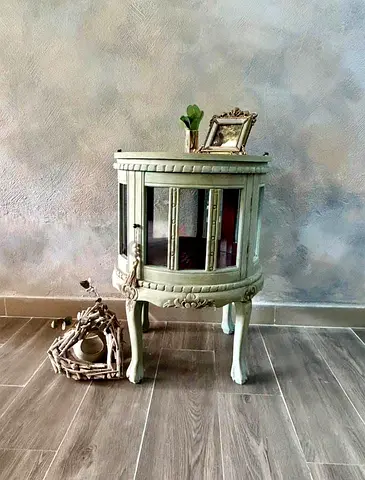 Small vintage round glass display cabinet - mint green, carved legs