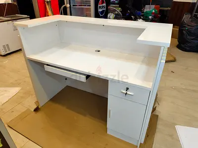 Modern White Glossy Reception Counter New For Sale