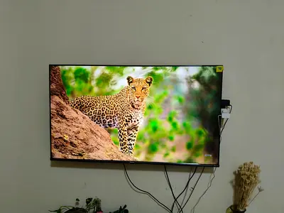 Hisense 50 inch Smart TV — AED 450