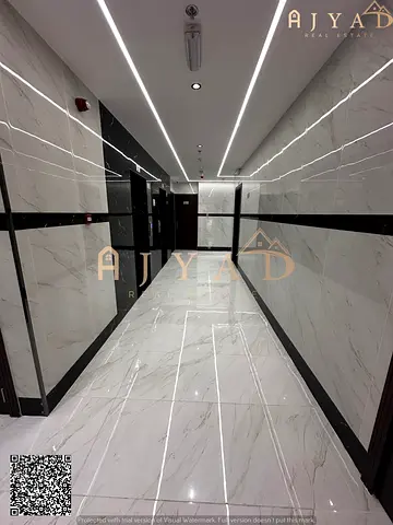 للإيجار: شقة غرفتين نوم وصالة في الجرف 3 عجمان، أول ساكن، شهر مجاني، قريبة من مخرج دبي، 3 حمامات، تكييف مركزي، 41,000 درهم