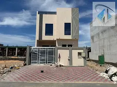 Villa directly from the owner, personalized finishing, on a main street, close to all services, free