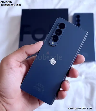 SAMSUNG Fold 4 256GB 10/10 Condition