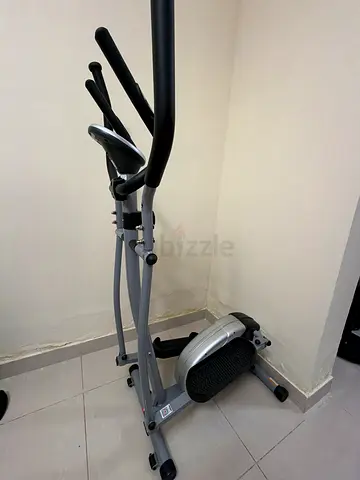 Sunny Health  Fitness Elliptical Machine