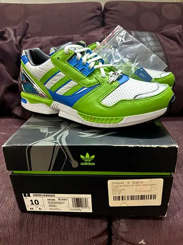 Adidas Kawasaki Ninja mens running sneakers - size 10 (green/white/blue)