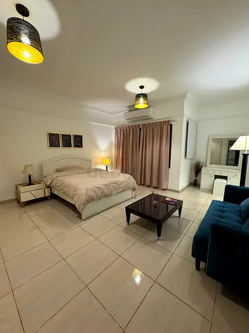 Jumeirah - umm suqeim Very  clean  quiet room for rent 4000 DH