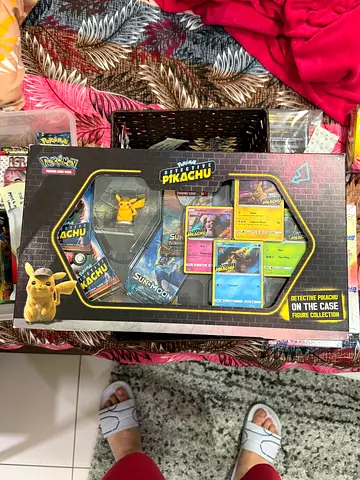 Pokémon Detective Pikachu sealed box