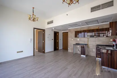 1 Cheque Offer - Semi-Closed Kitchen - Limited Offer Only