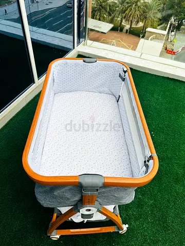 Wooden-frame baby bassinet / cradle / baby cot - good condition