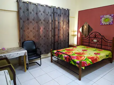 Fully furnished room in Bur Dubai near Burjuman metro station