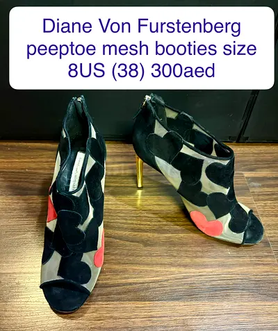 Diane von Furstenberg peep toe booties size 8US
