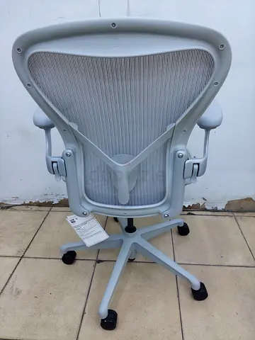 New Version V2 Remastered Herman Miller Aeron Chair Mineral Size B