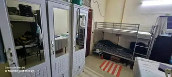 Bed space available near to metro station Rashidiya