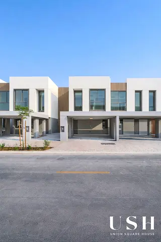 Elegant Orania Townhouse | Prime Community Living