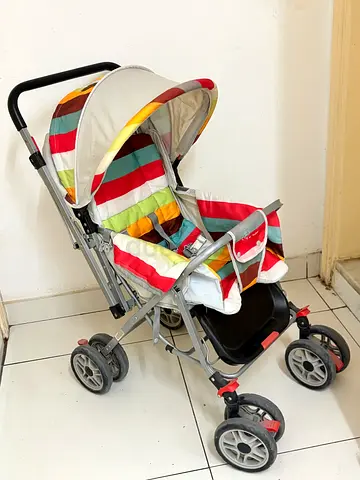 Baby stroller - Good condition