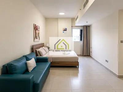 Spacious Studio | Balcony | Parking | METRO