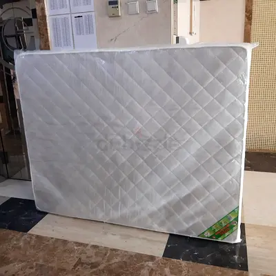 150x190cm Queen size mattress.  Same day delivery available