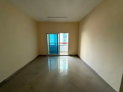 باركن مجانا-غرفتين وصاله مع بلكون-تاور عائلي-2حمام-خزائن-مطبخ كبير-موقع مميز-صيانه مجانيه-قريبه علي مخرج دبي-6شيكات-