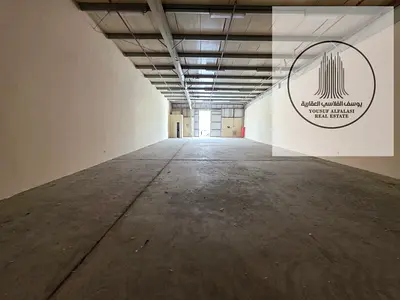 مستودع للايجار في الجرف الصناعيه1مساحه 2000قدم بسعر 120 الف
