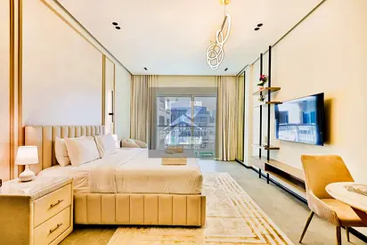 Ready-to-Move! Fully Furnished | Pool Facing
