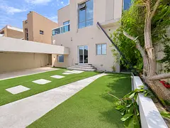 4 master bedrooms_modern design_spacious yard_maintenance by the owner