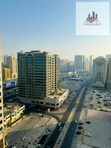 الشارقه التعاون خلف دي تو دي  غرفه وصاله ومطبخ وحمام وبلكونه السعر 4000 شامل انترنت
