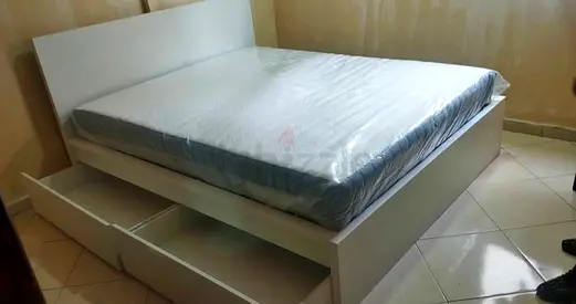 IKEA malam bed with mattress King size bed 180x200cm
