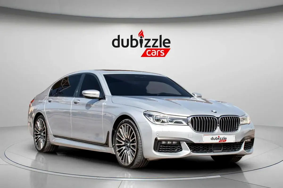 BMW 7-Series 2018 — photo 1 of 19