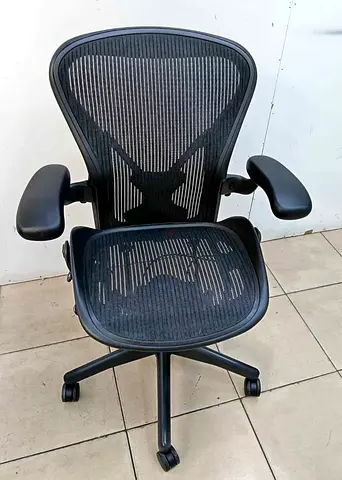 For Sale Black Herman Miller Chair (Aeron-style) — adjustabl Fully Loaded