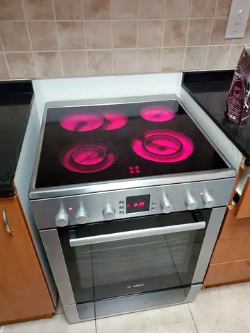 Bosch 4 burner electric cooker