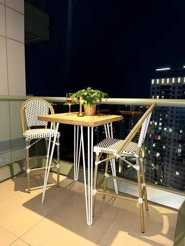 Balcony bistro set: bar-height table with 2 rattan-style chairs