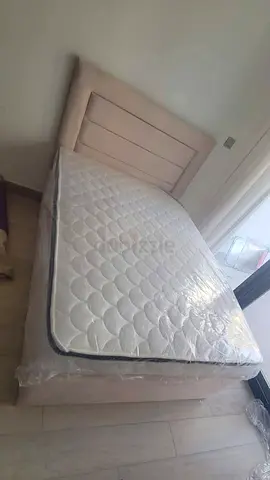 Brand new Queen bed including medical mattress good Quality Queen size bed storage