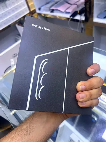 Samsung Galaxy Z Folf 7 256 GB double Sim TRA Box Open warranty Have no Scrach