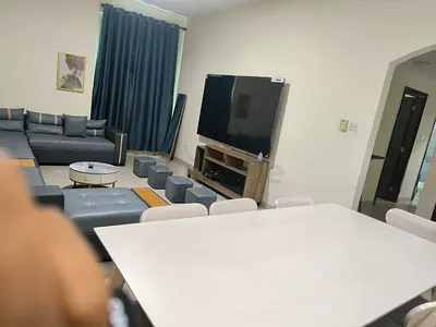 No commission no deposit . 2 BHK in prime location, luxury furniture and a parkings. Free cleaning