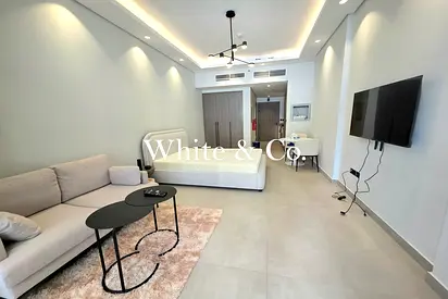 12 Cheques Option| Pool View |Chiller Free
