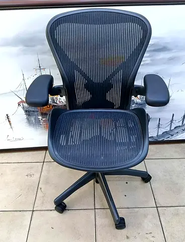 Selling For Herman Miller Aeron Chair Size B And C Fully Loaded Posture Fit