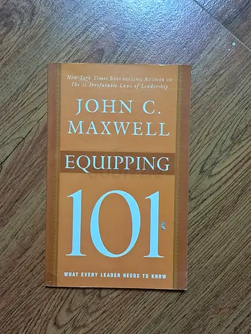 Equipping 101 by John C. Maxwell - Leadership/Business Book