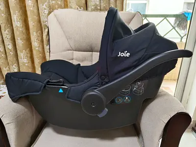 My Joie Infant Car Seat (Rear-Facing) - Excellent Condition - Only used once