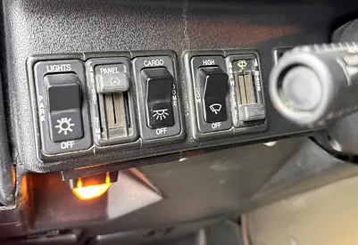 2002 Hummer H1 照片 15